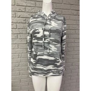 Love Charm Gray Camo Long Sleeve Sweater Size M